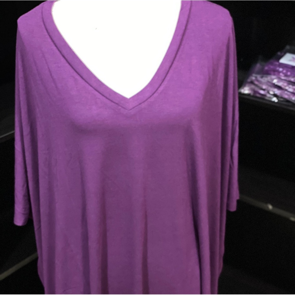 Woman’s  vneck tunic